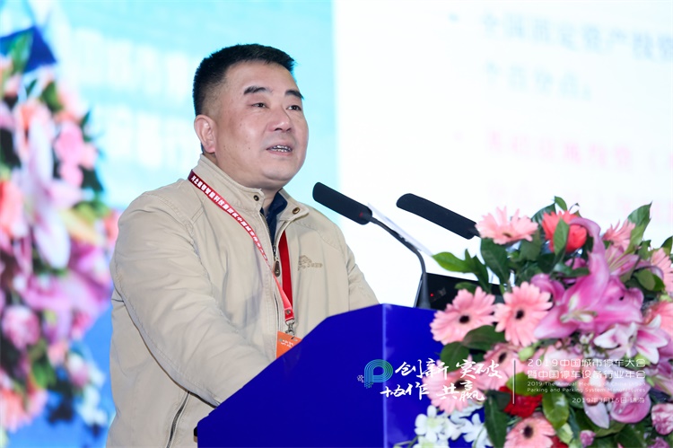 馬小丁.jpg